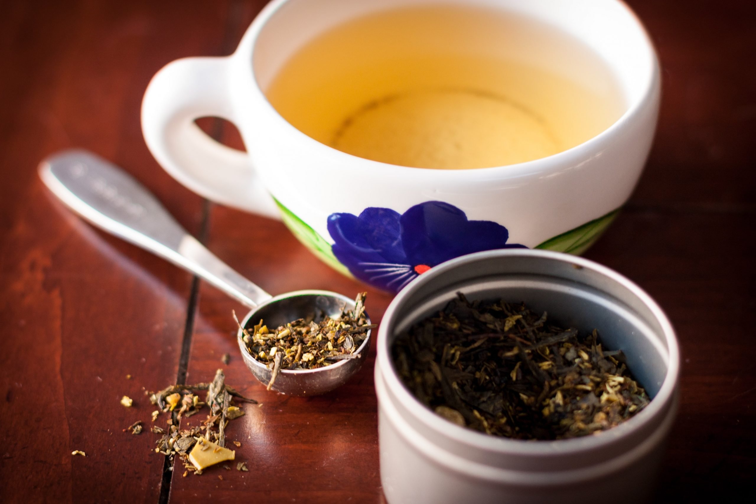 „Pošventinė detoksikacija“: organizmą valančios arbatos receptas